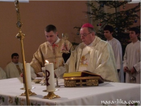 Prvo ređenje nakon 43 godine u crkvi Presvetog Trojstva ila_rendered