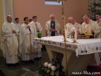 Prvo ređenje nakon 43 godine u crkvi Presvetog Trojstva ila_rendered