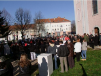 Prvo ređenje nakon 43 godine u crkvi Presvetog Trojstva ila_rendered