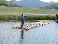 Transport trupaca rijekom Gackom ila_rendered